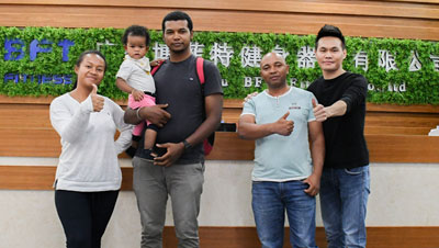 马达加斯加客户进口香蕉视频下载污健身房器材